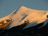 09 Mount Hongde Close Up At Sunrise From Camp At 5092m In Hidden Valley Around Dhaulagiri 